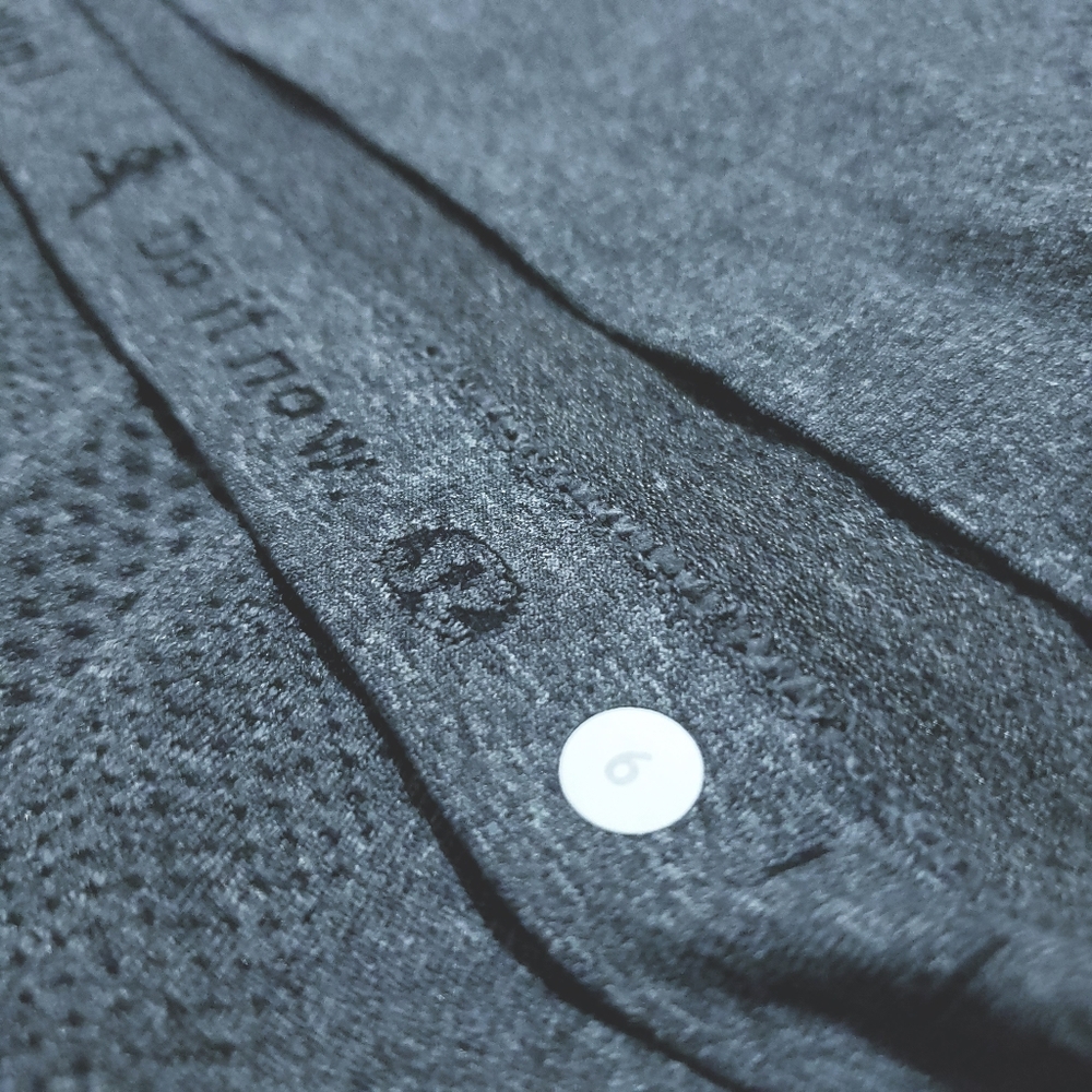 lululemon Grey Swiftly Tech Short Sleeve Crew SZ 6 - Picture 6 of 6